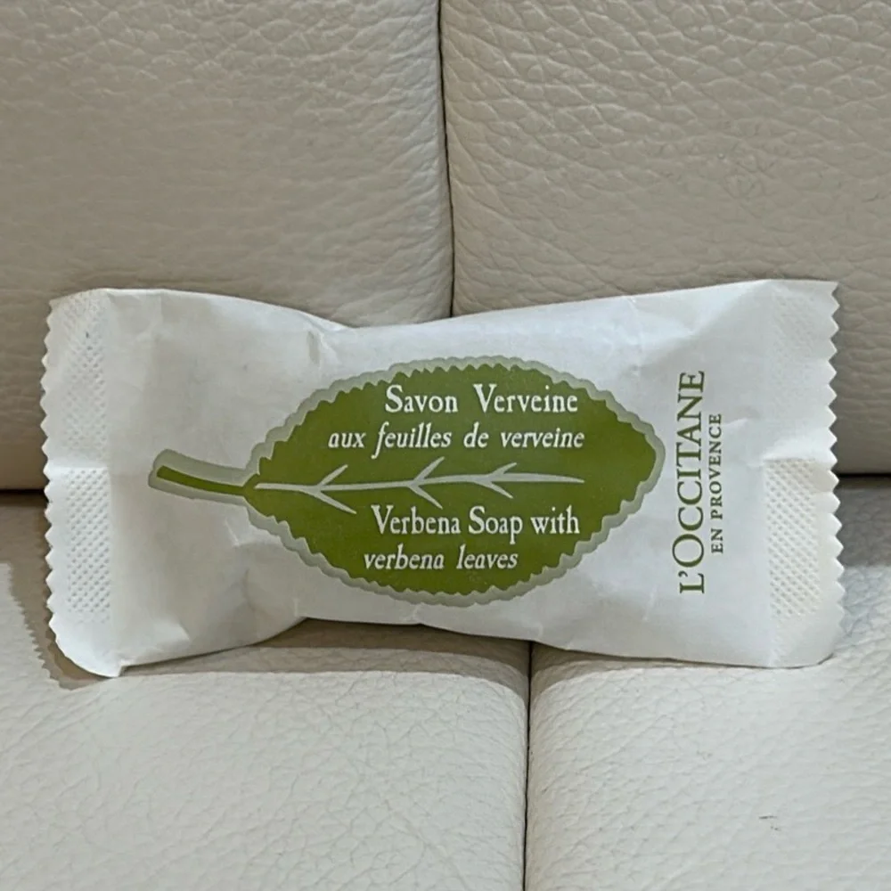 NIB L'Occitane Lait Corps Body Lotion Body Care Set